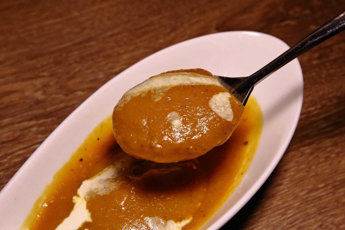 【食。台北】繆思咖啡Muse Café〜民生社區美食推薦。台灣味手路菜+多國創意料理，米其林星級炒飯這裡吃得到！