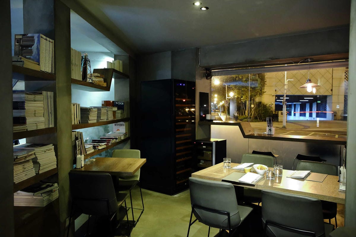 【食。台北】繆思咖啡Muse Café〜民生社區美食推薦。台灣味手路菜+多國創意料理，米其林星級炒飯這裡吃得到！