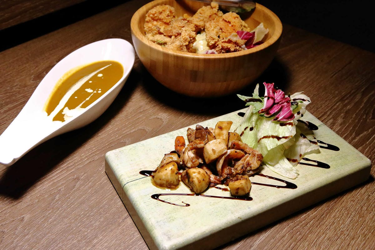 【食。台北】繆思咖啡Muse Café〜民生社區美食推薦。台灣味手路菜+多國創意料理，米其林星級炒飯這裡吃得到！