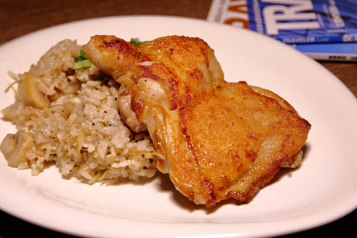 【食。台北】繆思咖啡Muse Café〜民生社區美食推薦。台灣味手路菜+多國創意料理，米其林星級炒飯這裡吃得到！