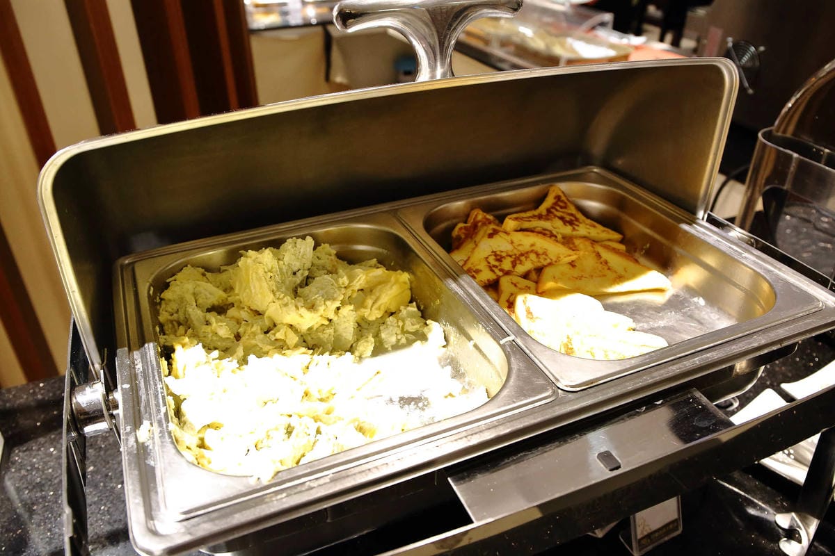 【宿。嘉義】冠閣商務大飯店〜出發！帶毛小孩來去住一晚！寵物友善飯店，毛小孩友善房，一泊一食，出遊去囉