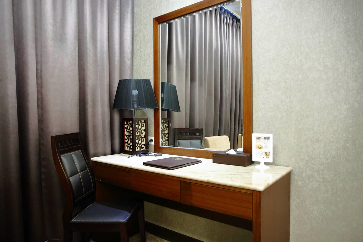 【宿。嘉義】冠閣商務大飯店〜出發！帶毛小孩來去住一晚！寵物友善飯店，毛小孩友善房，一泊一食，出遊去囉