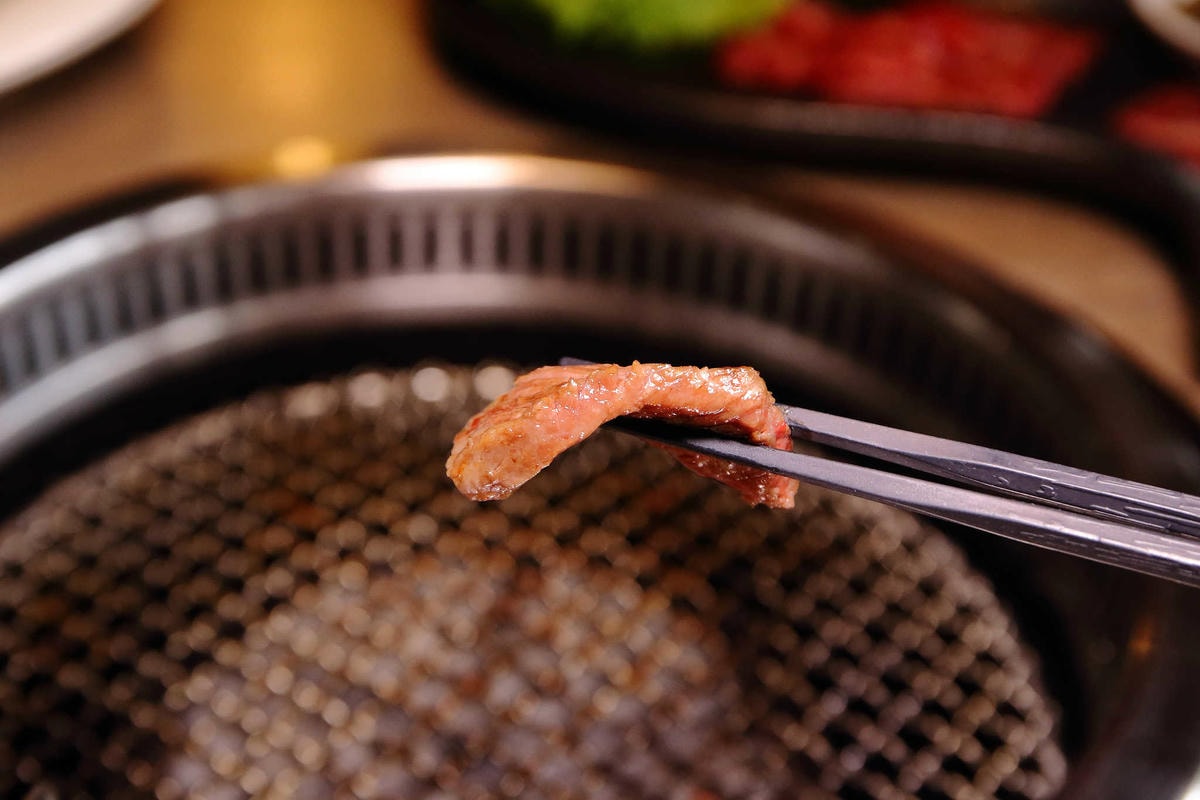 【食。桃園】山奧屋無煙燒肉〜工業風烤肉/近台茂購物中心,高品質燒肉套餐,吃爽爽CP值超高(生日我最大壽星好康優惠)