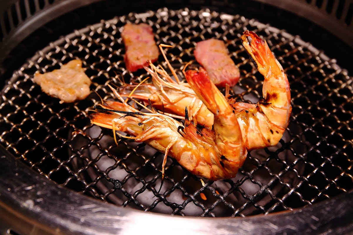 【食。桃園】山奧屋無煙燒肉〜工業風烤肉/近台茂購物中心,高品質燒肉套餐,吃爽爽CP值超高(生日我最大壽星好康優惠)