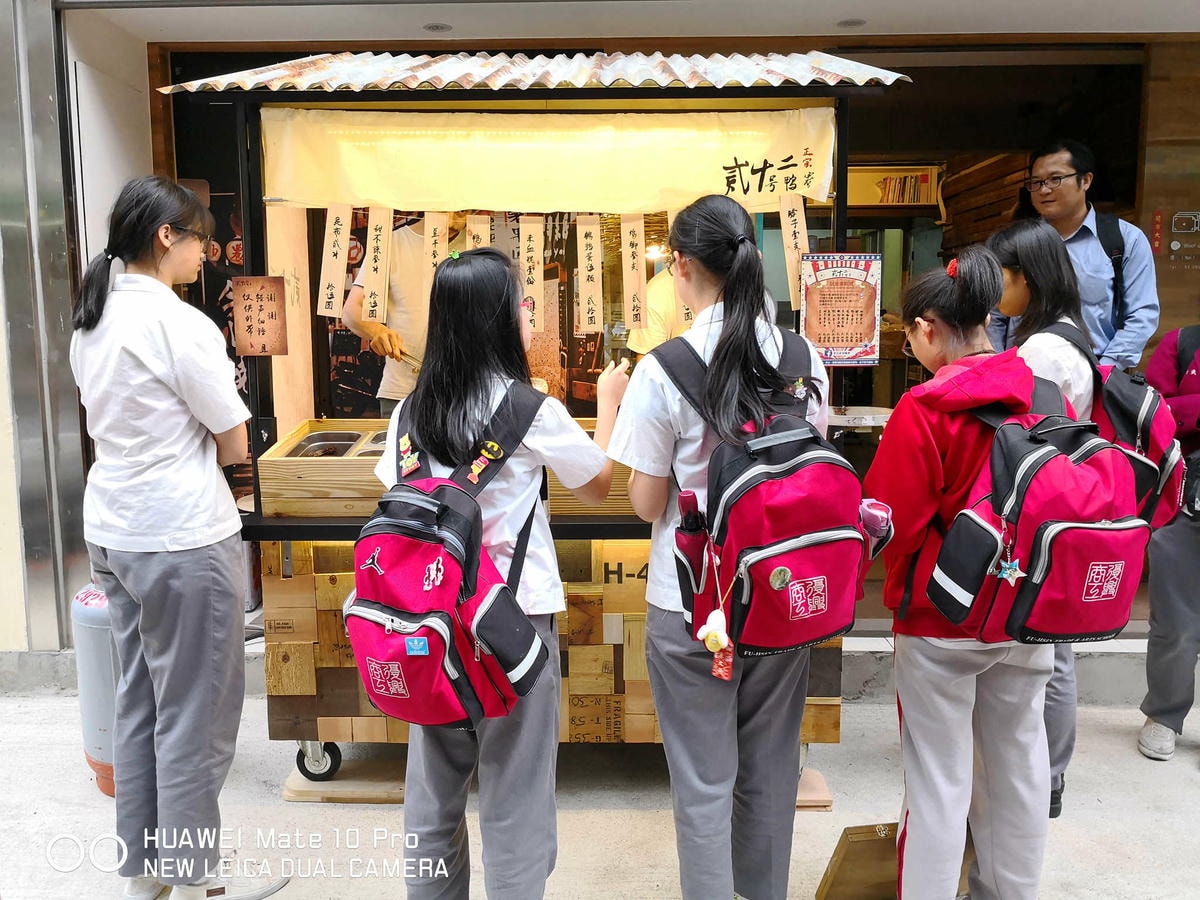 【食。永和】貳拾貳號鴨寮〜復興商工美食推薦。鴨頭美味鑽進骨子裡,吮指樂無窮!(已歇業)