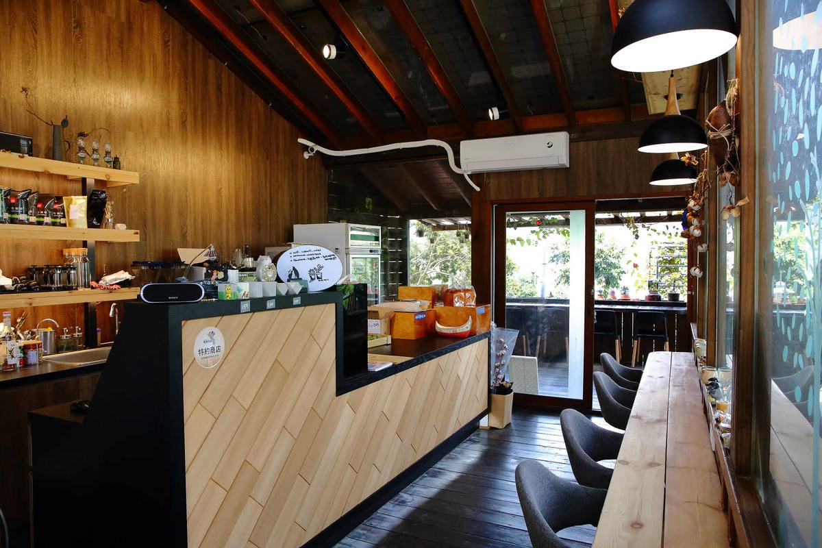 【遊。桃園】麗多花鳥寵物世界Lidoworld〜週末何處去？來趟森林浴吧，台灣唯一犬貓互動園區，溜小孩(毛小孩)的好地方！無料免費入場