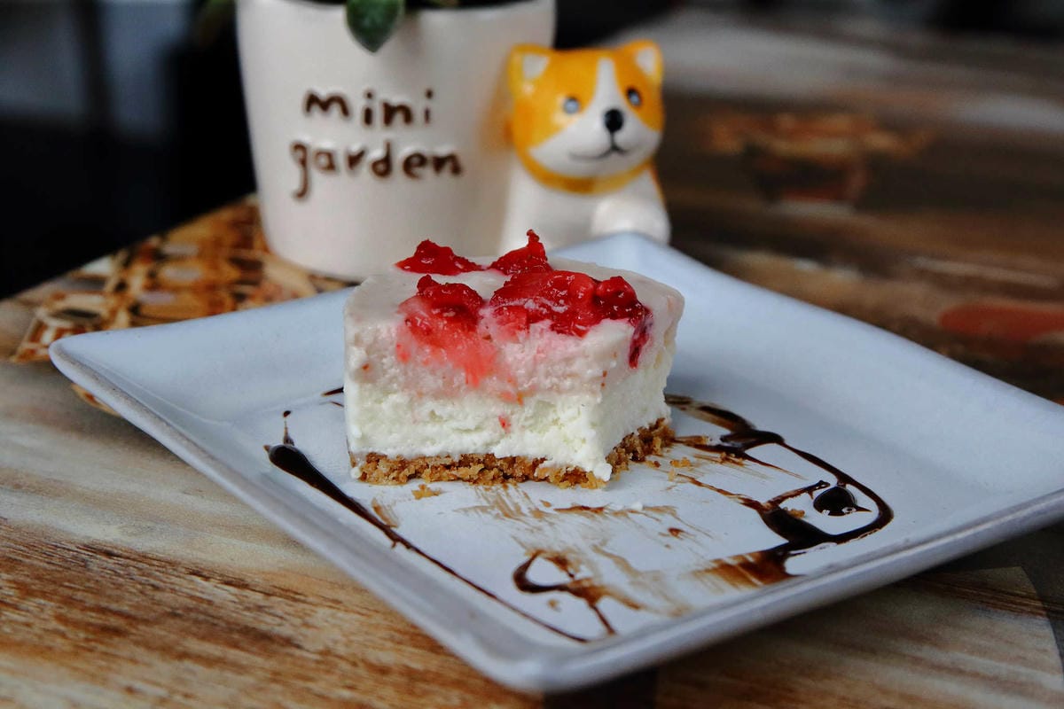 【食。中壢】晴天咖啡sunny cafe〜IG打卡新亮點！隱身巷弄老宅打造咖啡館，一次擁有彩繪&老屋風，文青最愛的懷舊愜意！(已歇業)