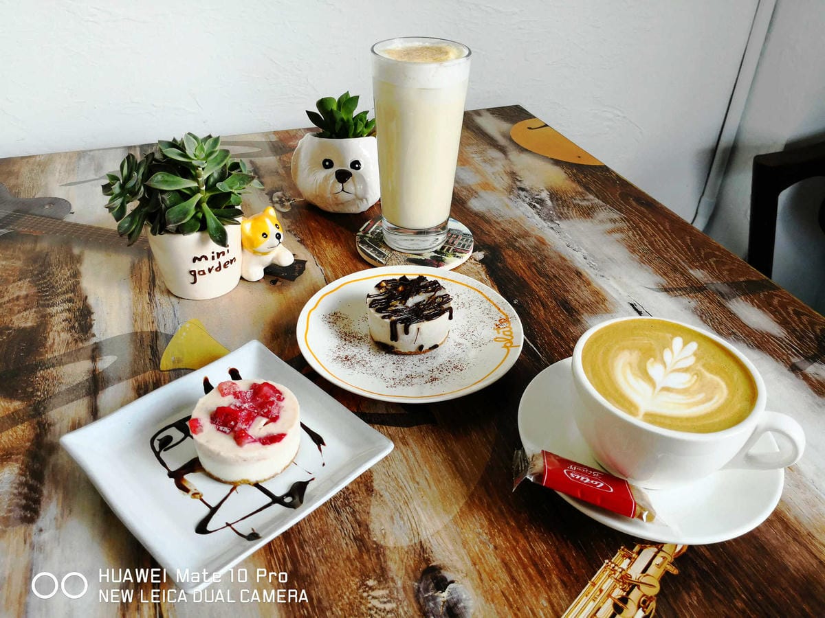 【食。中壢】晴天咖啡sunny cafe〜IG打卡新亮點！隱身巷弄老宅打造咖啡館，一次擁有彩繪&老屋風，文青最愛的懷舊愜意！(已歇業)