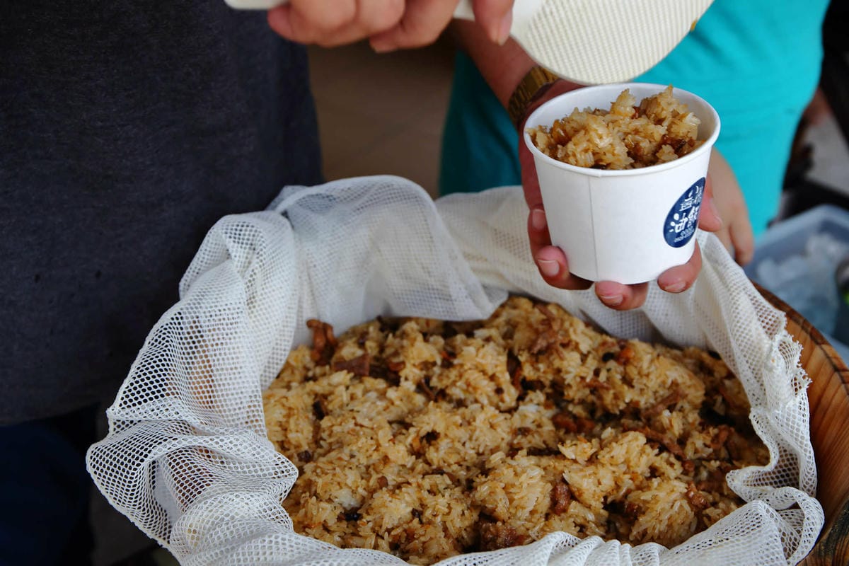 【食。八德】八塊油飯〜卡達車祖傳古早味油飯，一週只賣二天，超人氣限量晚來就吃不到啊！