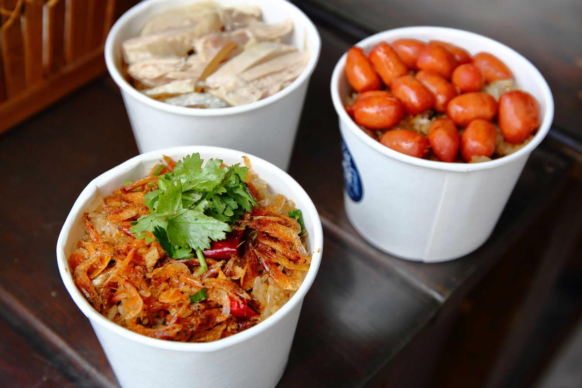 【食。八德】八塊油飯〜卡達車祖傳古早味油飯，一週只賣二天，超人氣限量晚來就吃不到啊！