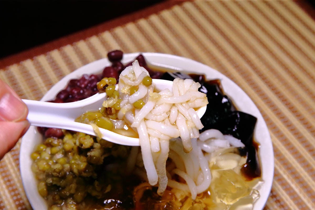 【食。桃園】星大王甜品專賣〜桃園米苔目/火山芋泥冰/古早味黑糖冰推薦，就愛這古早味，今年夏天必吃清單！