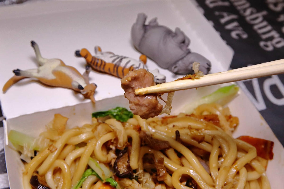 【食。桃園】魔法樂廚手作咖哩、鍋燒麵專賣〜桃園超人氣咖哩飯,藝文特區外帶外送美食。學生上班族最愛的平價咖哩,省錢又顧營養