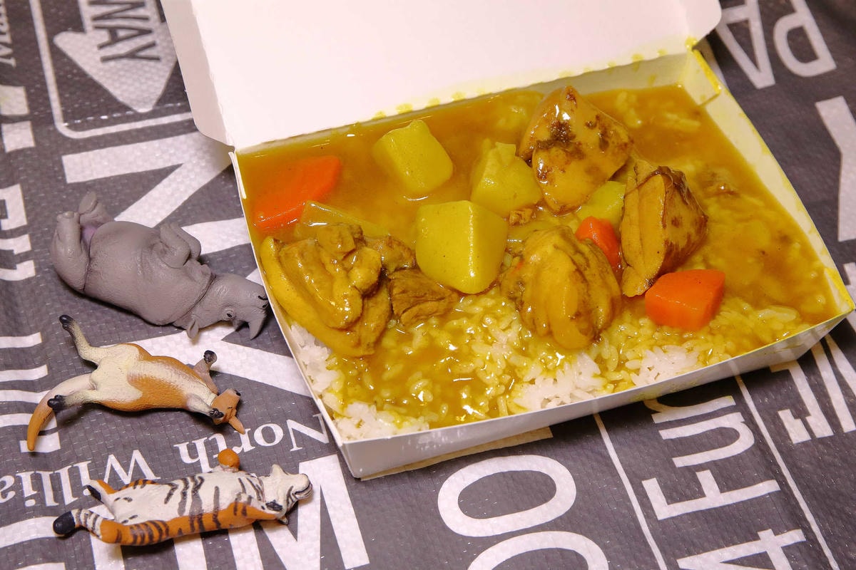 【食。桃園】魔法樂廚手作咖哩、鍋燒麵專賣〜桃園超人氣咖哩飯,藝文特區外帶外送美食。學生上班族最愛的平價咖哩,省錢又顧營養