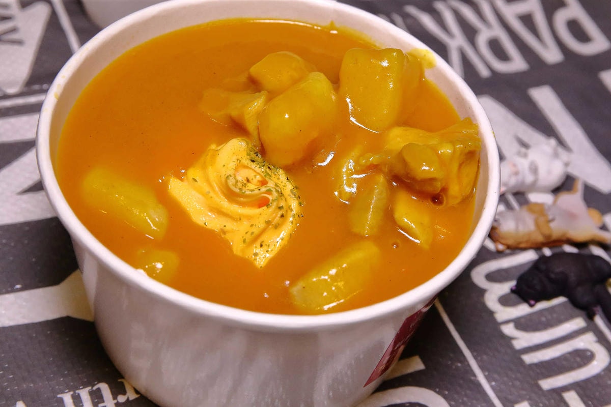 【食。桃園】魔法樂廚手作咖哩、鍋燒麵專賣〜桃園超人氣咖哩飯,藝文特區外帶外送美食。學生上班族最愛的平價咖哩,省錢又顧營養