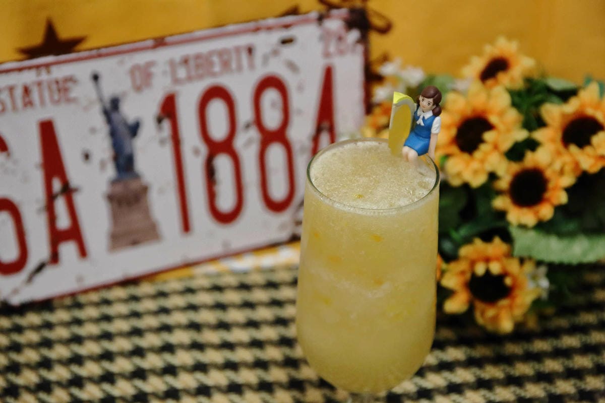 【食。台北】茶聚 I-partea 長春國賓店〜沏一杯好茶，100%台灣在地優質茶樹嫩芽，清新的茶香撲鼻，喉韻回甘！