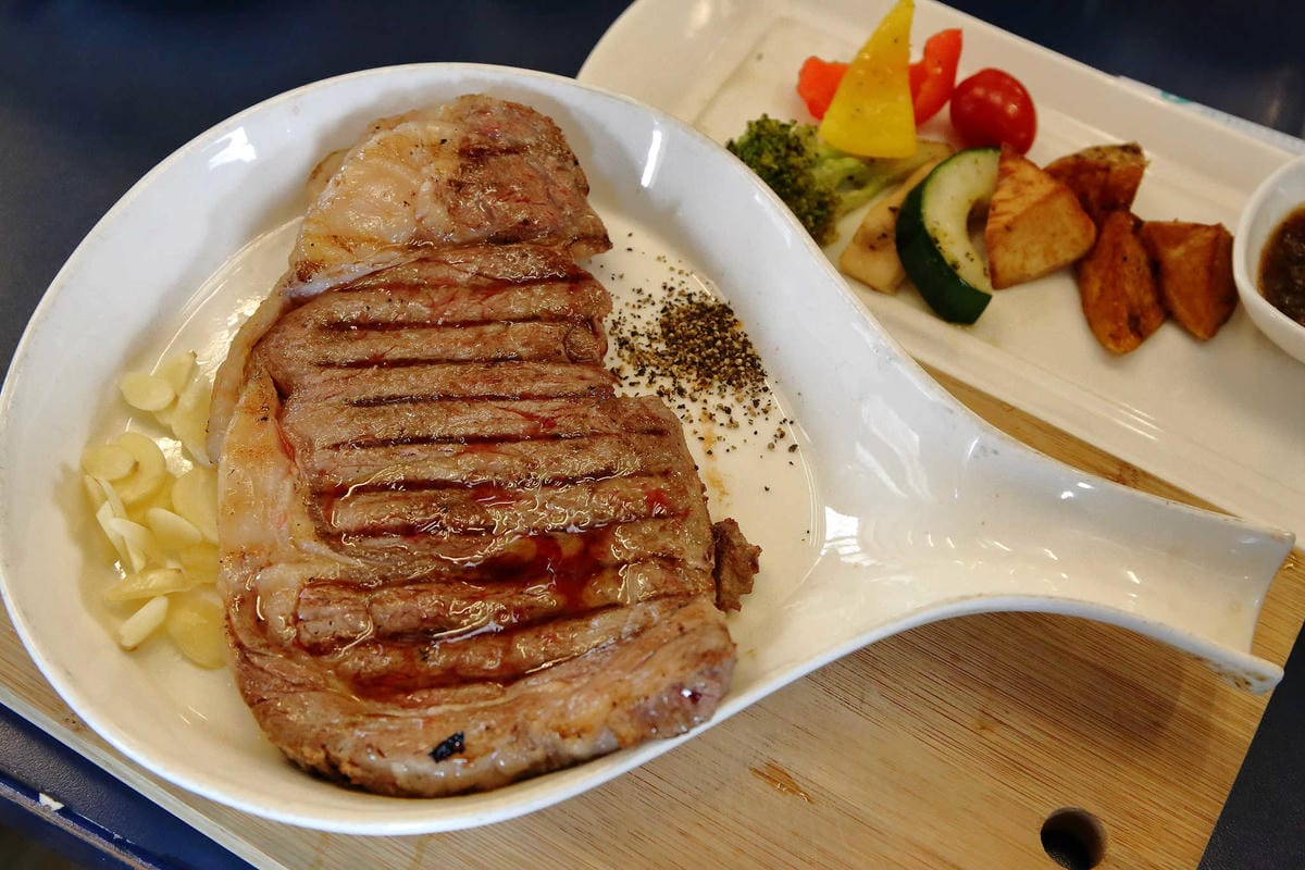 【食。大園】小弘曆 ∞ Hang Le〜桃園庭園餐廳推薦。可愛鄉村風餐廳，餐點超水準！平價又好吃，約會溜小孩都(已歇業)