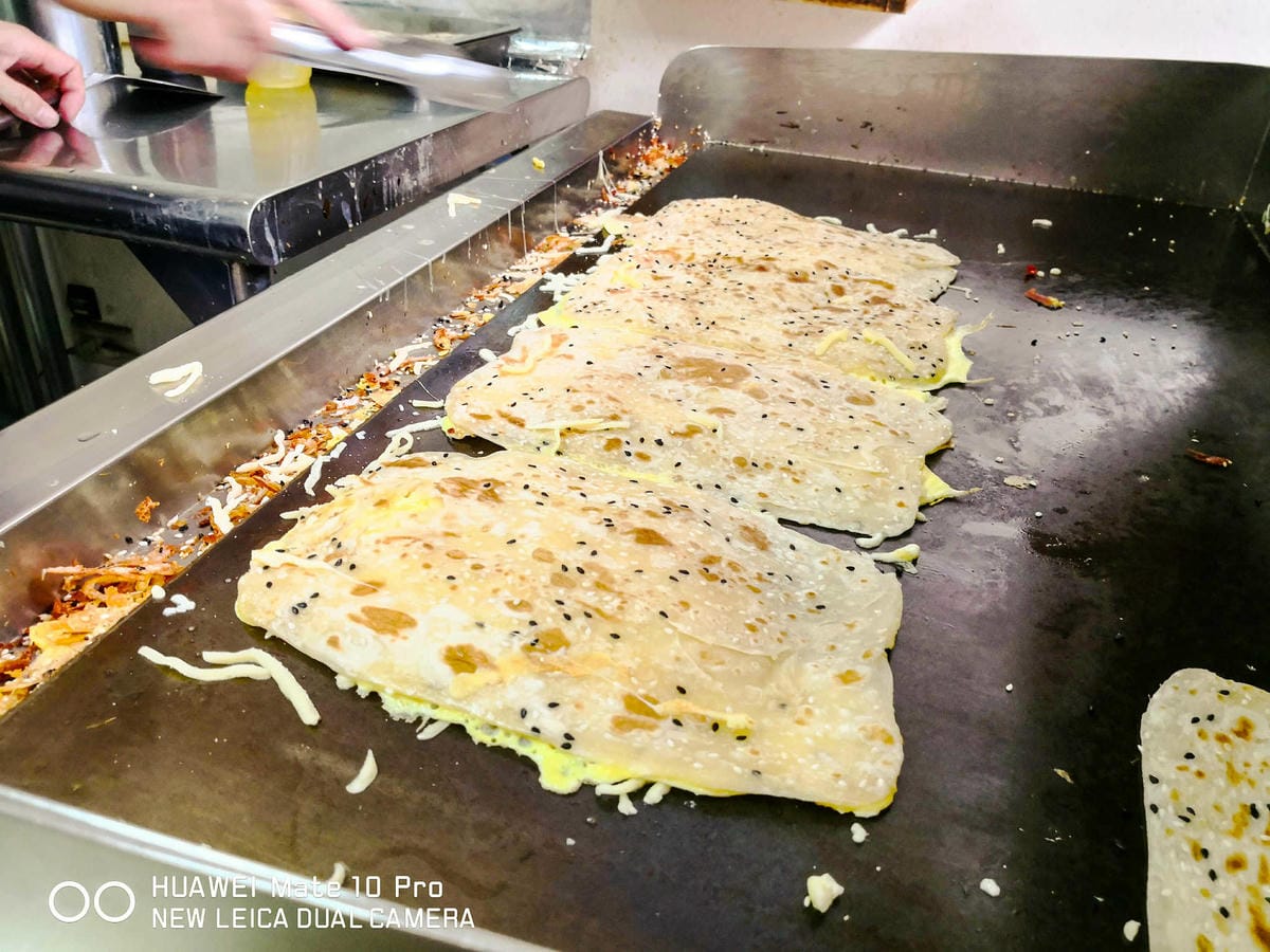 【食。永和】鮮味餡餅〜永和人一定都吃過！巷內傳說中超夯排隊早餐店，晚來吃不到，只能隔天請早！