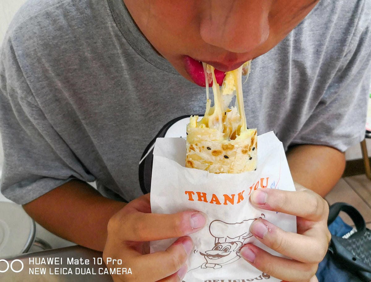 【食。永和】鮮味餡餅〜永和人一定都吃過！巷內傳說中超夯排隊早餐店，晚來吃不到，只能隔天請早！