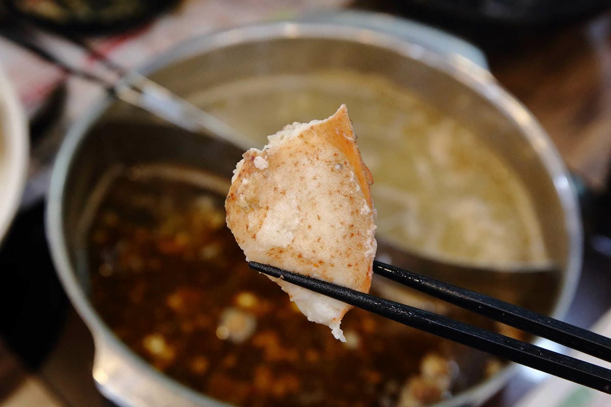 【食。中和】鼎川霖鍋物-景安店〜中和火鍋。單人獨享霸氣「波士頓龍蝦鍋」，愛吃海鮮的千萬不要錯過呦！(已歇業)