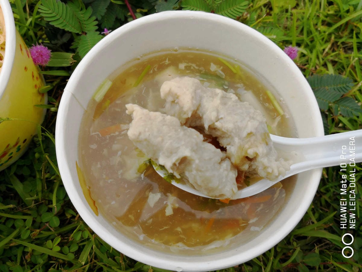 【食。大園】阿母的油飯〜來個傳統的早餐吧！低調藏在傳統菜市場旁的隱藏版美食，油飯+肉羹，美味吃雙飽(已歇業)