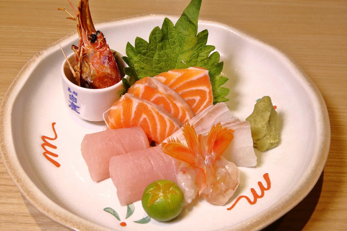 【食。台中】日四又魚 鰻魚飯專賣店〜太平必吃美食餐廳推薦。本壽司的新品牌登場!超平價美味,爽爽吃鰻魚飯!