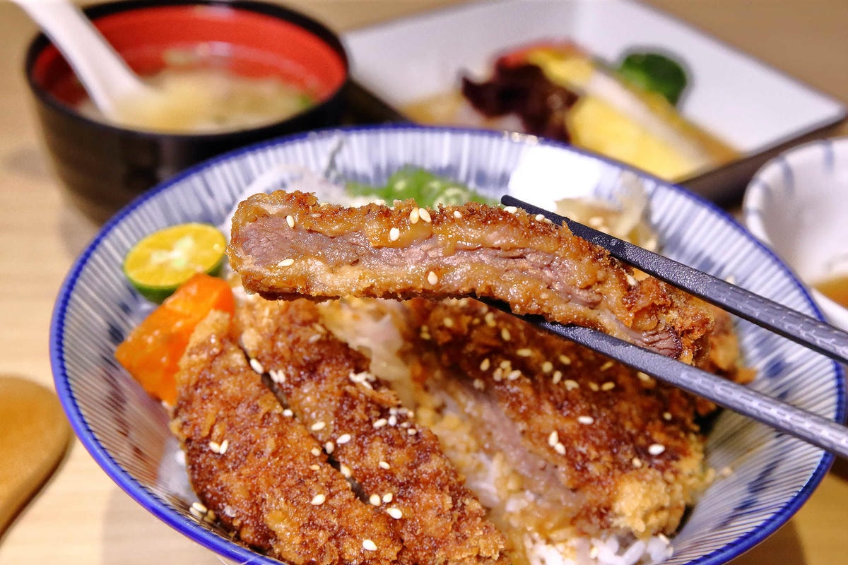 【食。台中】日四又魚 鰻魚飯專賣店〜太平必吃美食餐廳推薦。本壽司的新品牌登場!超平價美味,爽爽吃鰻魚飯!