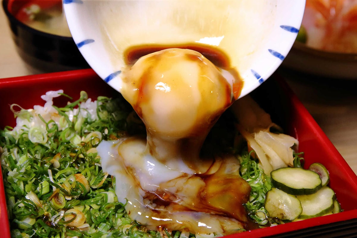 【食。台中】日四又魚 鰻魚飯專賣店〜太平必吃美食餐廳推薦。本壽司的新品牌登場!超平價美味,爽爽吃鰻魚飯!