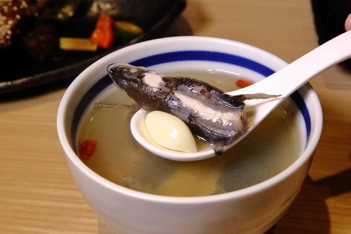 【食。台中】日四又魚 鰻魚飯專賣店〜太平必吃美食餐廳推薦。本壽司的新品牌登場!超平價美味,爽爽吃鰻魚飯!
