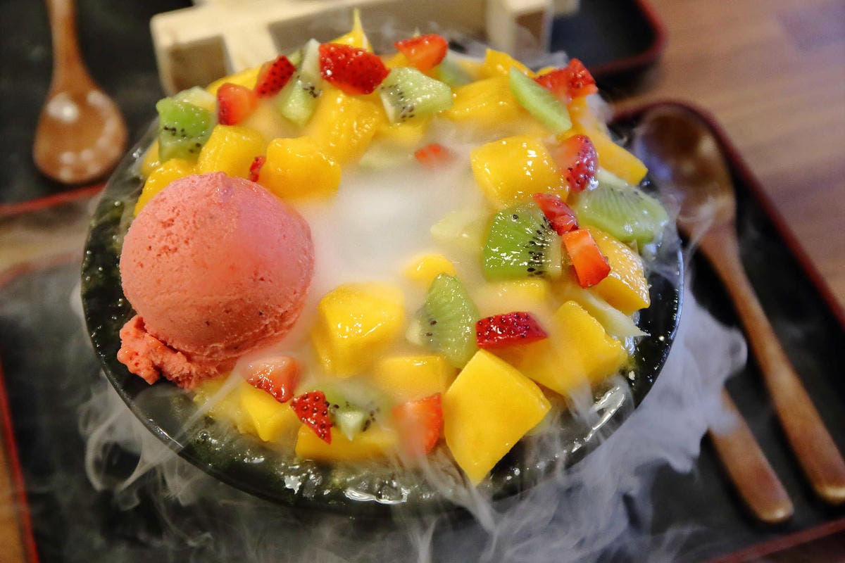 【食。中壢】Papake Gelato 帕帕克的店 – 中原店〜IG打卡冰品熱搜！煙霧裊裊中的浪漫，今夏必吃的療癒系冰品！(已歇業)