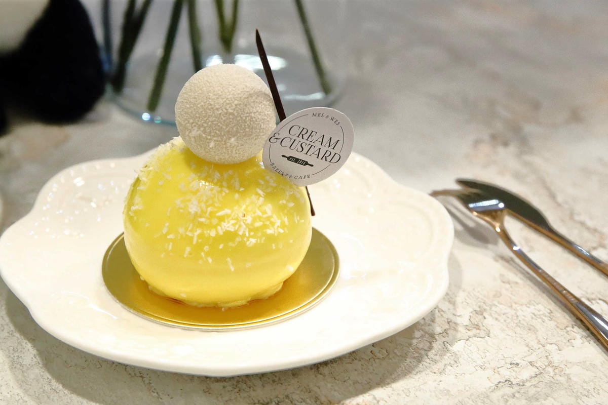 【食。台北】Ludique Crème調皮奶油〜「網美系」夢幻甜點店。超好拍的盪鞦韆跟乾燥花牆，可愛店狗陪妳下午茶