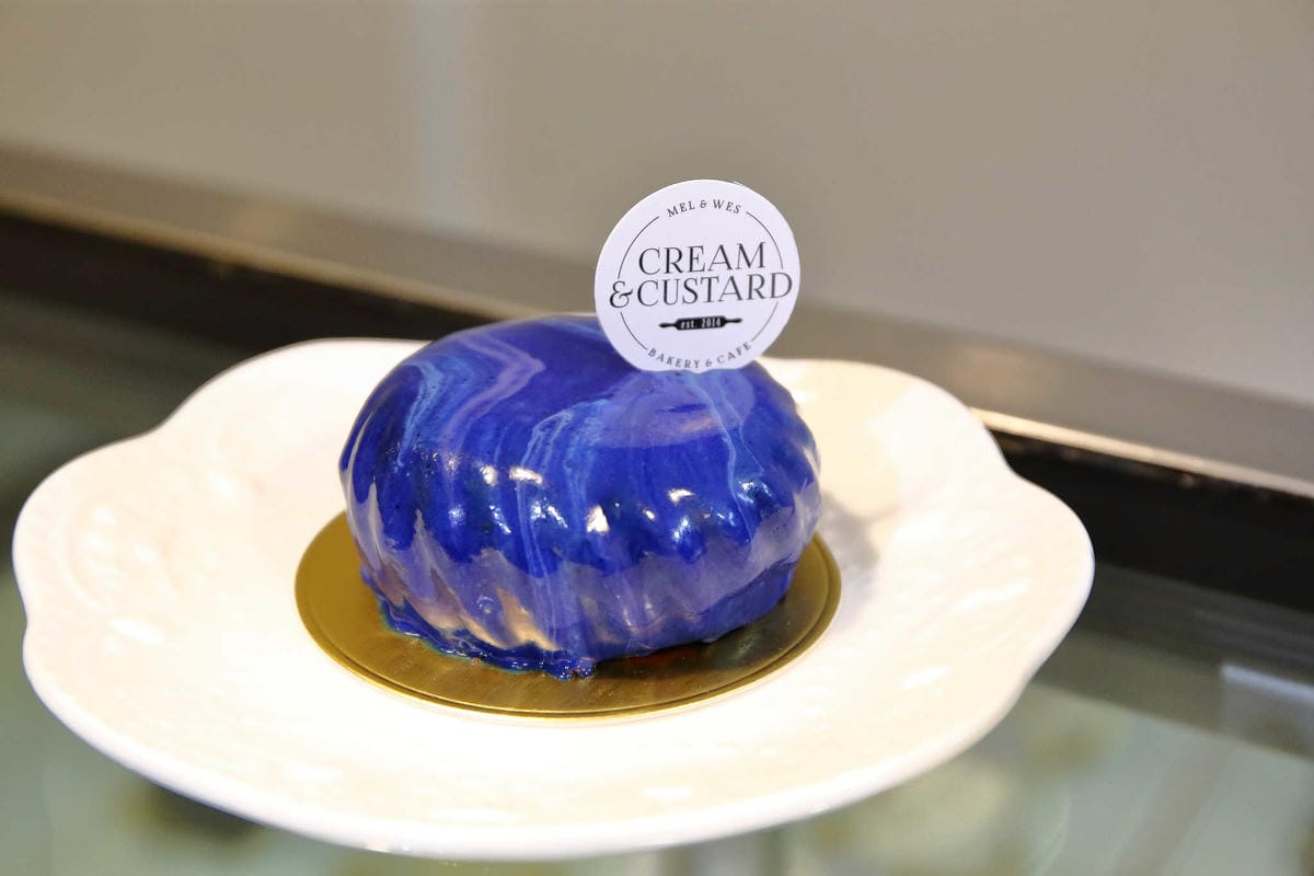 【食。台北】Ludique Crème調皮奶油〜「網美系」夢幻甜點店。超好拍的盪鞦韆跟乾燥花牆，可愛店狗陪妳下午茶