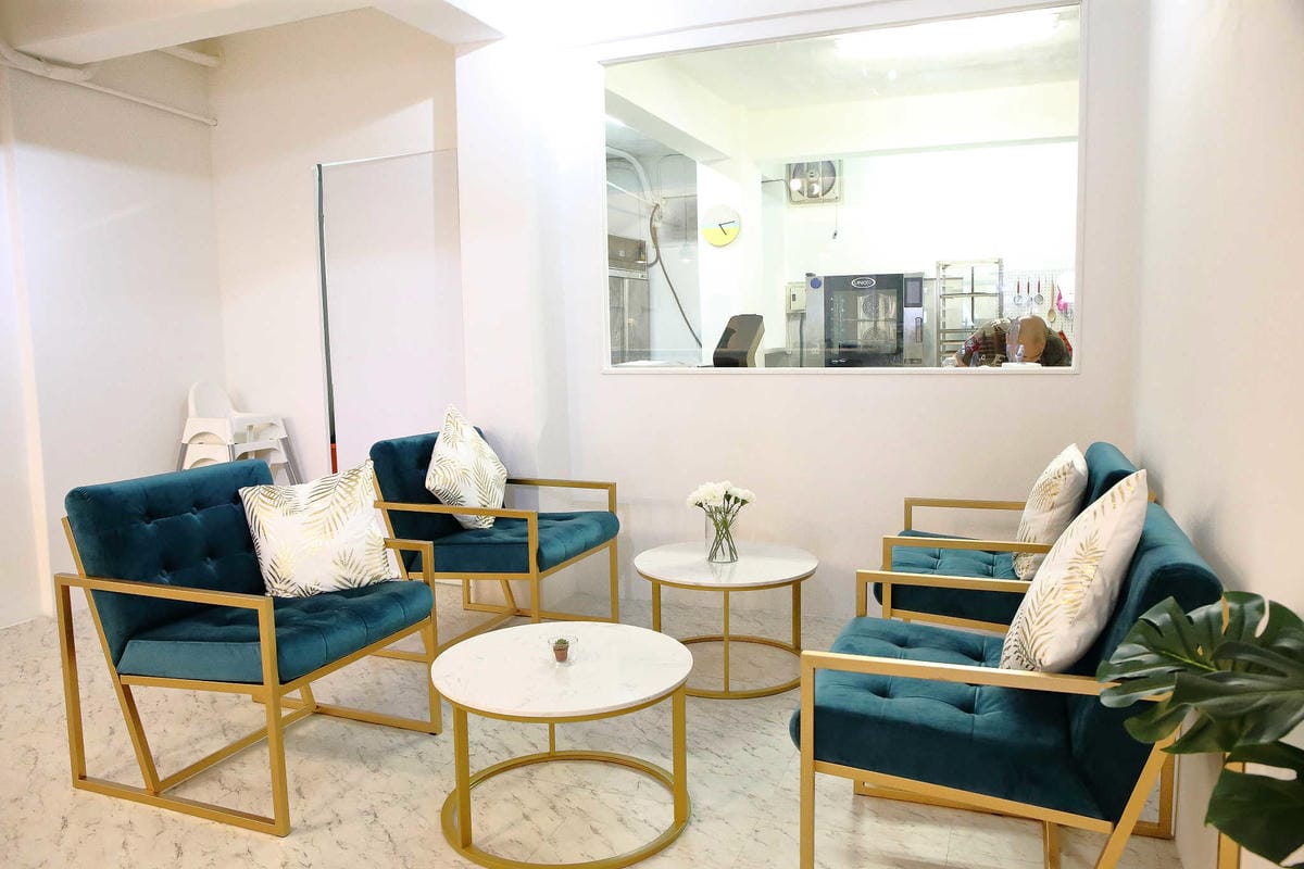 【食。台北】Ludique Crème調皮奶油〜「網美系」夢幻甜點店。超好拍的盪鞦韆跟乾燥花牆，可愛店狗陪妳下午茶