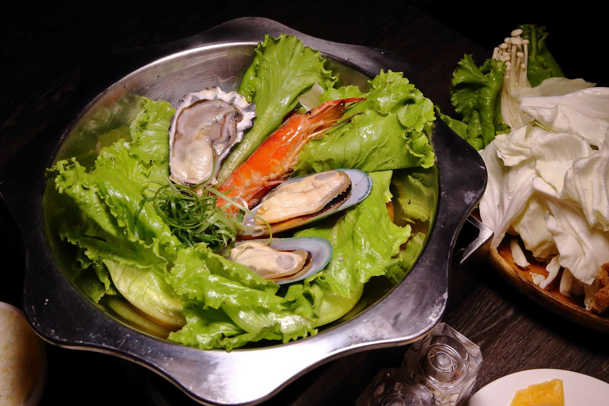 【食。台北】W. 瓦法奇朵〜地表最強飲料加購價99元，火鍋+牛排+義大利麵+下午茶想吃什麼都沒問題，聚會最好的選擇！