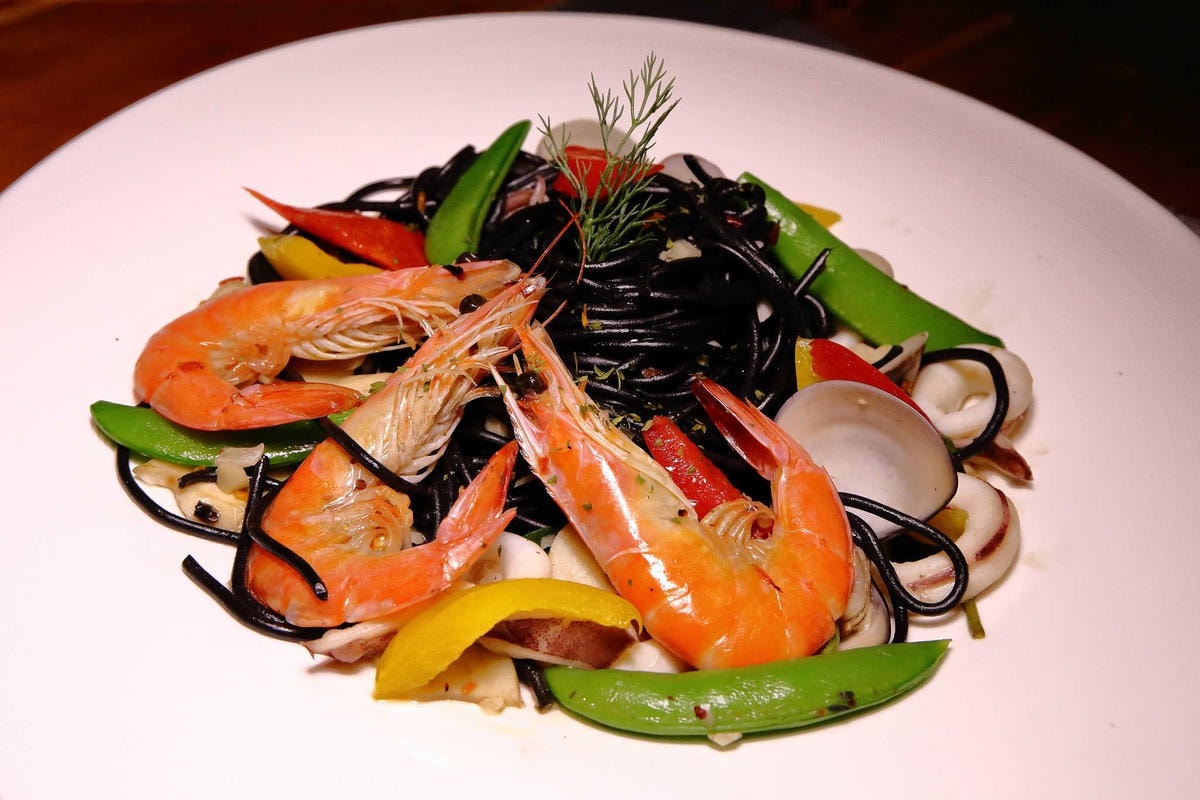 【食。中壢】古月新城複合式餐廳〜聚餐吧!中壢包場聚會,中國風包廂空間,創意料理美味又吸睛!