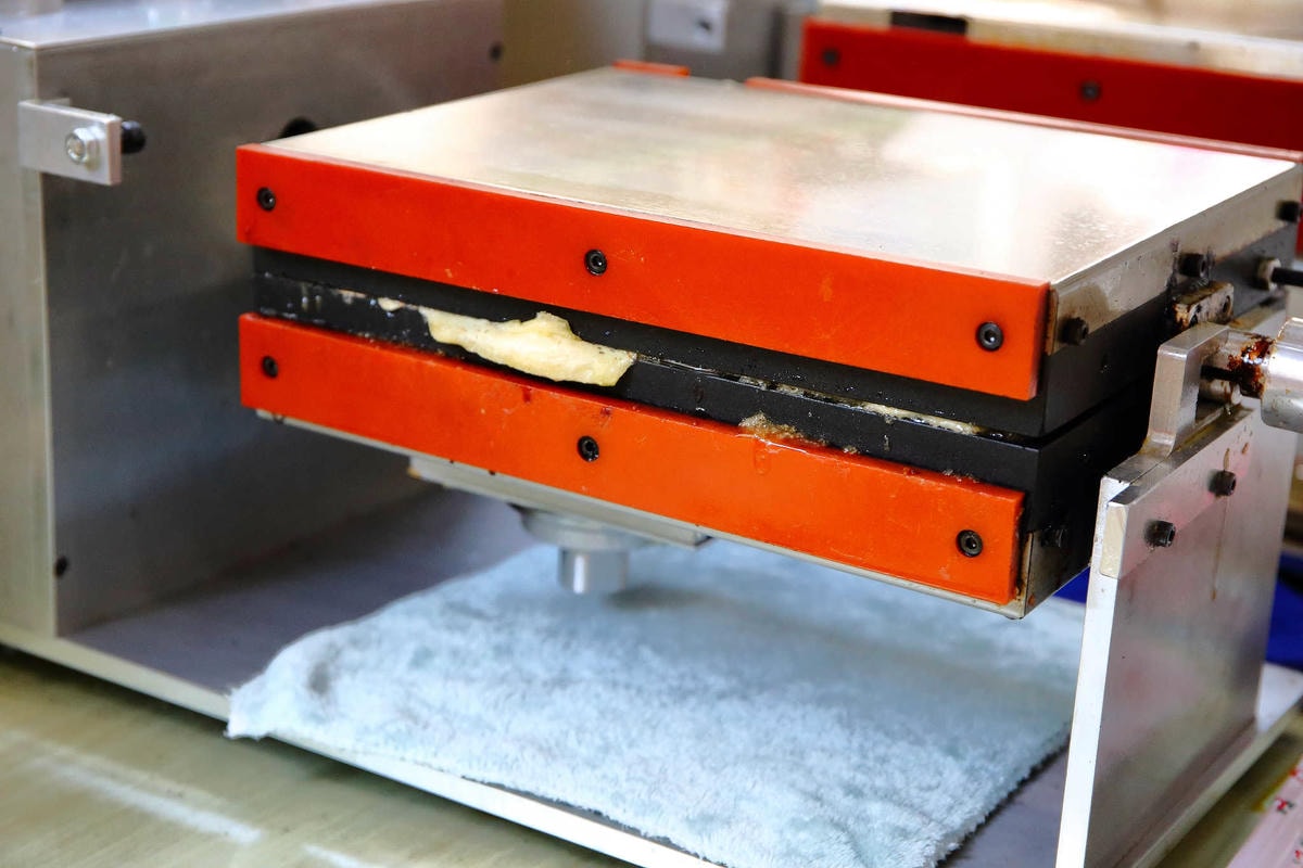 【食。中壢】喵星燒 Meow〜中原夜市美食。創新丹麥甜點,千層起酥系列,超萌可愛度爆表的手作貓咪點心!(已歇業)