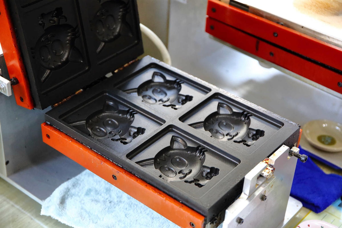 【食。中壢】喵星燒 Meow〜中原夜市美食。創新丹麥甜點,千層起酥系列,超萌可愛度爆表的手作貓咪點心!(已歇業)