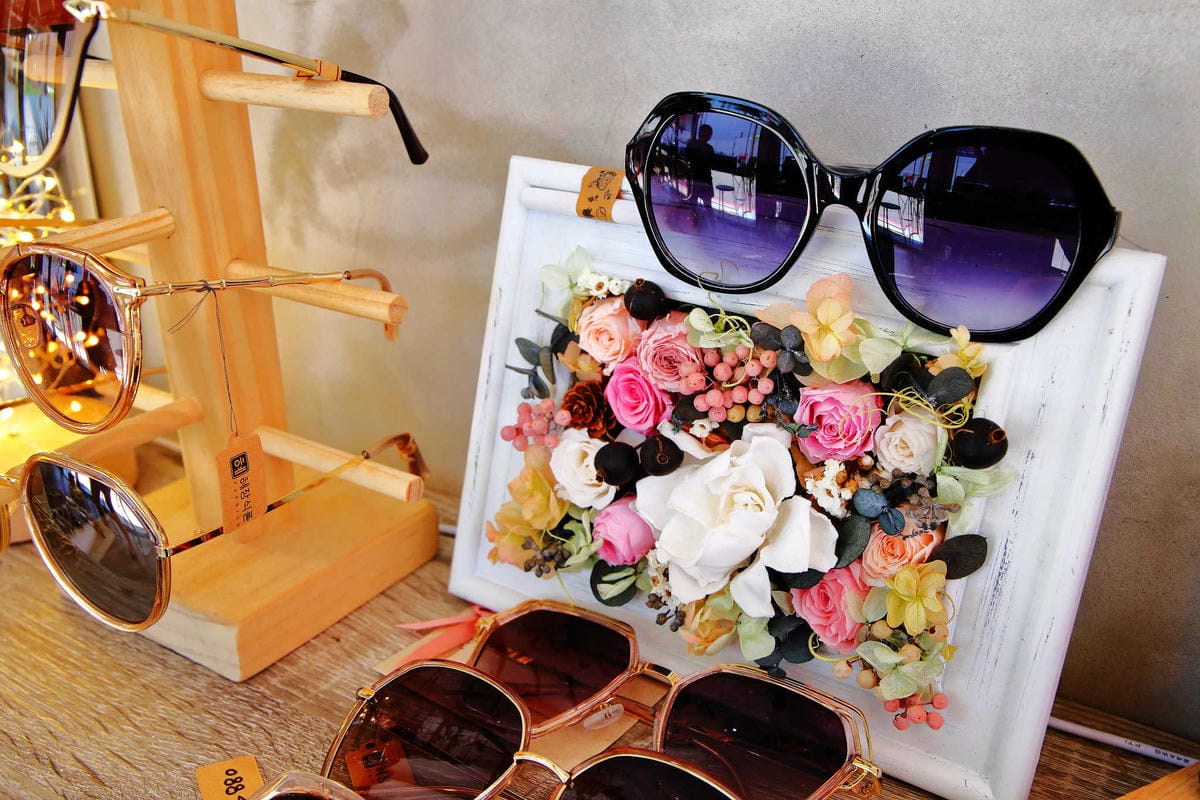 【食。新竹】K.more – Cafe〜乾燥花結合咖啡廳少女的拍照聖地！浪漫氛圍，網美IG都來這間！(已歇業)