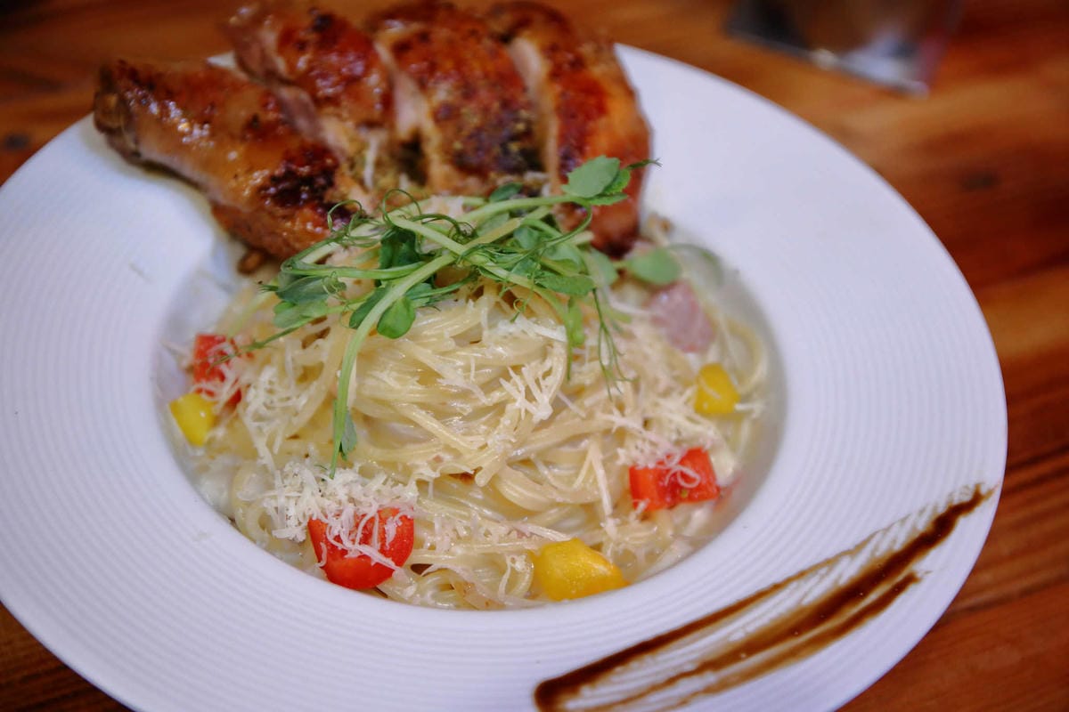 【食。大溪】丑咖啡 BU-SU café〜就愛老宅！文青必去！大溪老宅改造咖啡館，不只好吃還好拍！