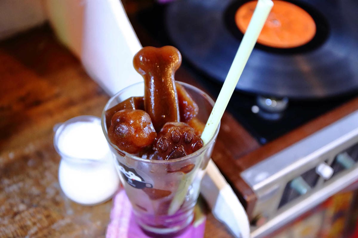 【食。大溪】丑咖啡 BU-SU café〜就愛老宅！文青必去！大溪老宅改造咖啡館，不只好吃還好拍！