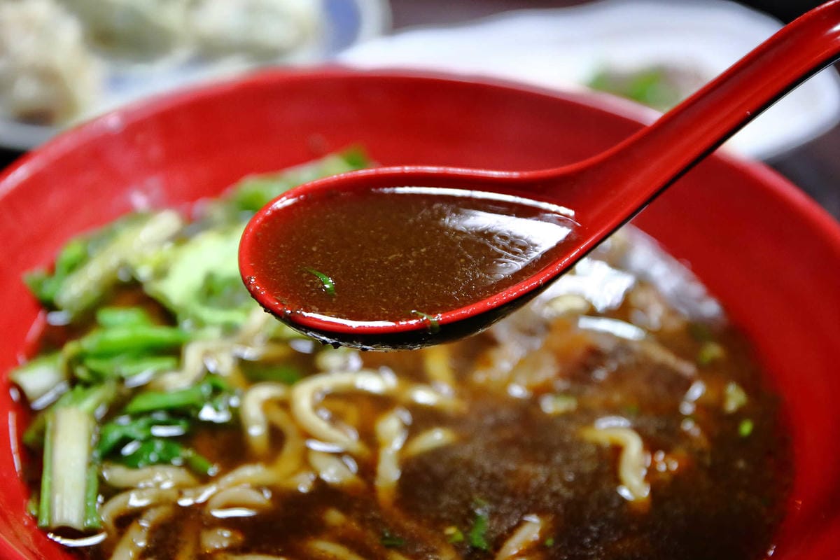 【食。新莊】吠柴手作餃子〜史上最機車的水餃？內行人才知道的新莊美食新莊水餃，每日手工現包限量，吃過一次就回不去了！(已歇業)