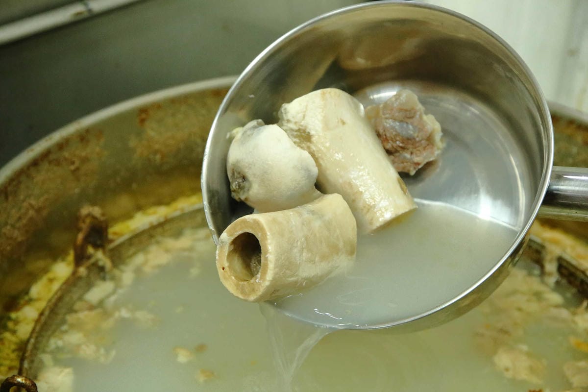 【食。新莊】吠柴手作餃子〜史上最機車的水餃？內行人才知道的新莊美食新莊水餃，每日手工現包限量，吃過一次就回不去了！(已歇業)