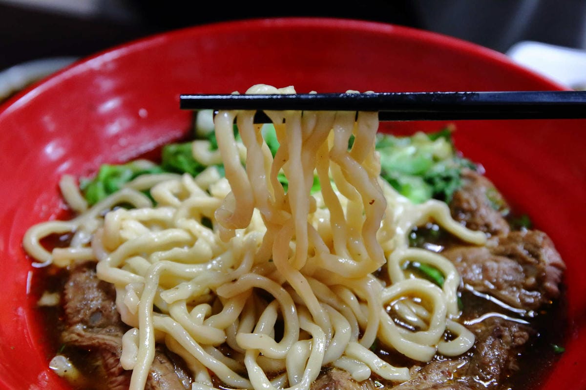 【食。新莊】吠柴手作餃子〜史上最機車的水餃？內行人才知道的新莊美食新莊水餃，每日手工現包限量，吃過一次就回不去了！(已歇業)