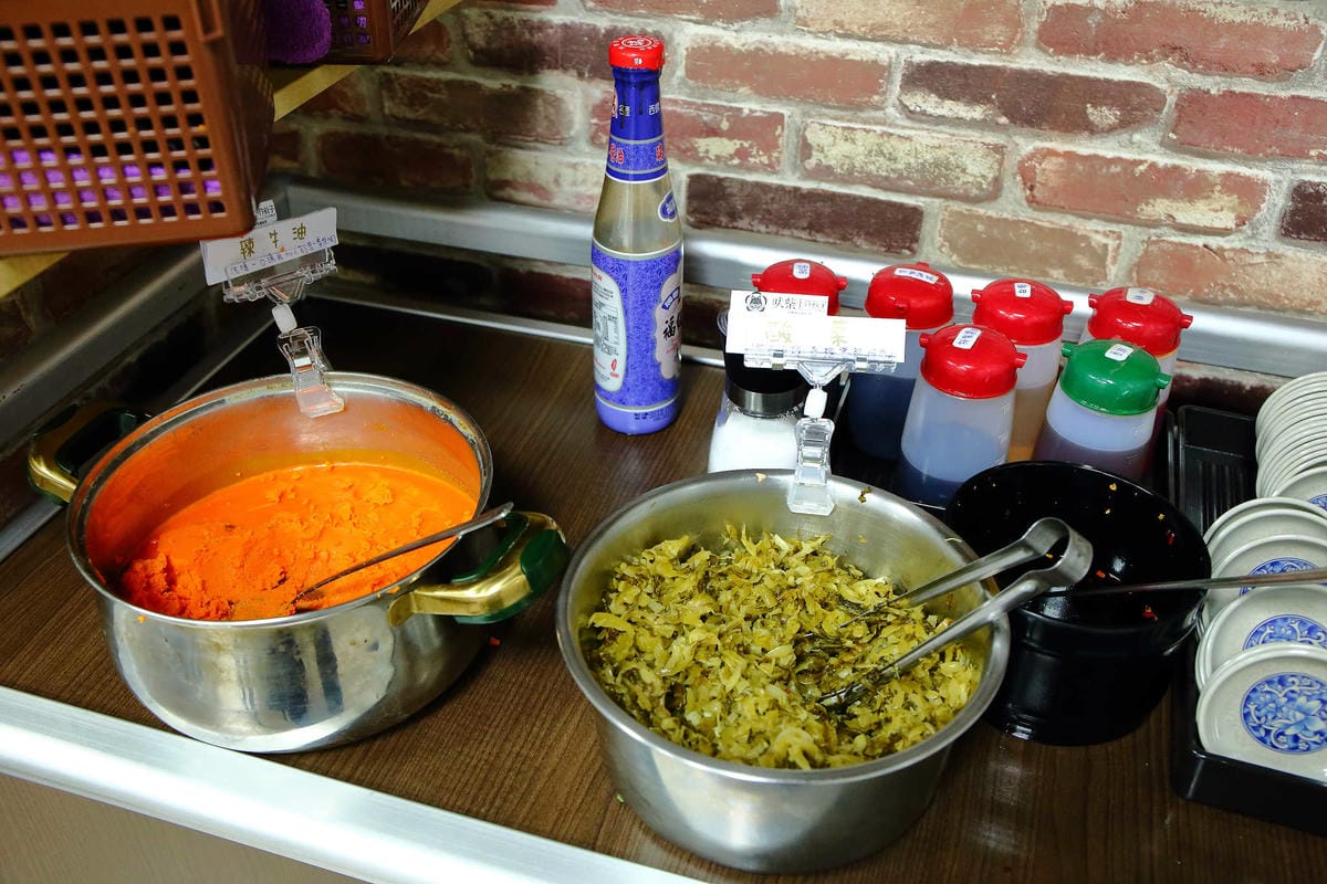 【食。新莊】吠柴手作餃子〜史上最機車的水餃？內行人才知道的新莊美食新莊水餃，每日手工現包限量，吃過一次就回不去了！(已歇業)