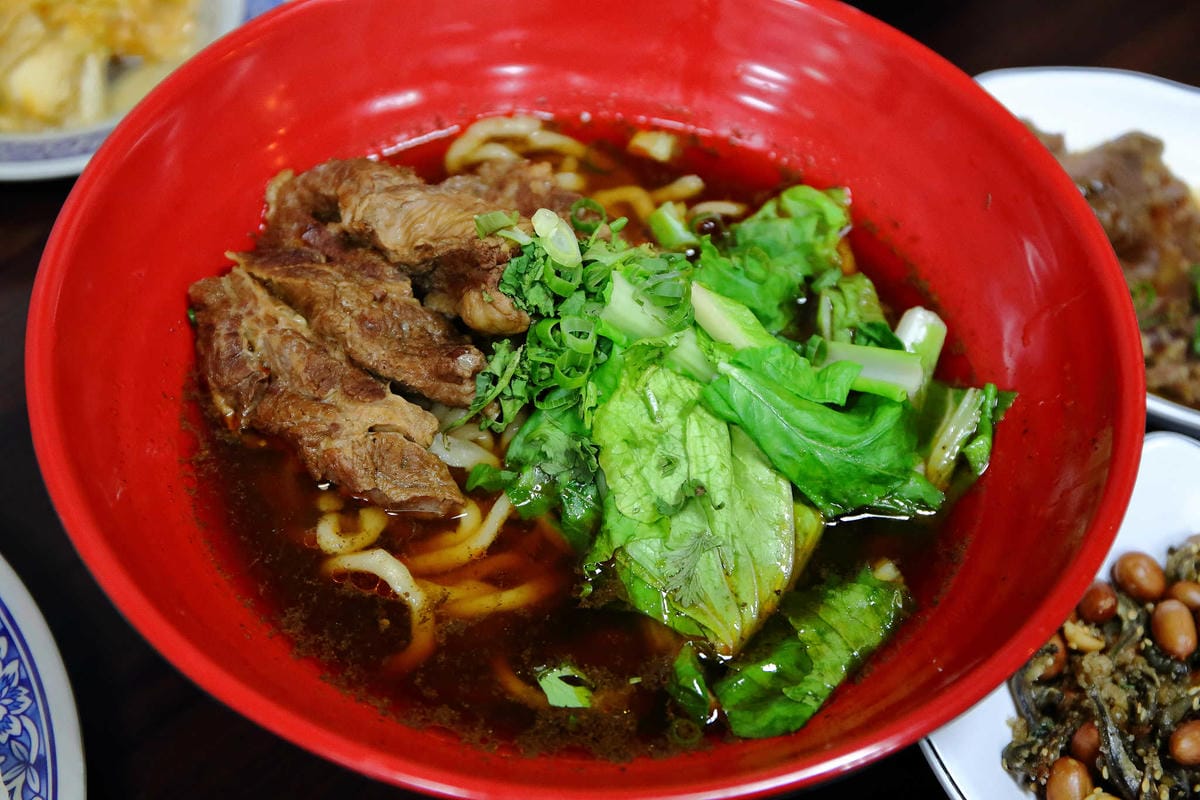 【食。新莊】吠柴手作餃子〜史上最機車的水餃？內行人才知道的新莊美食新莊水餃，每日手工現包限量，吃過一次就回不去了！(已歇業)