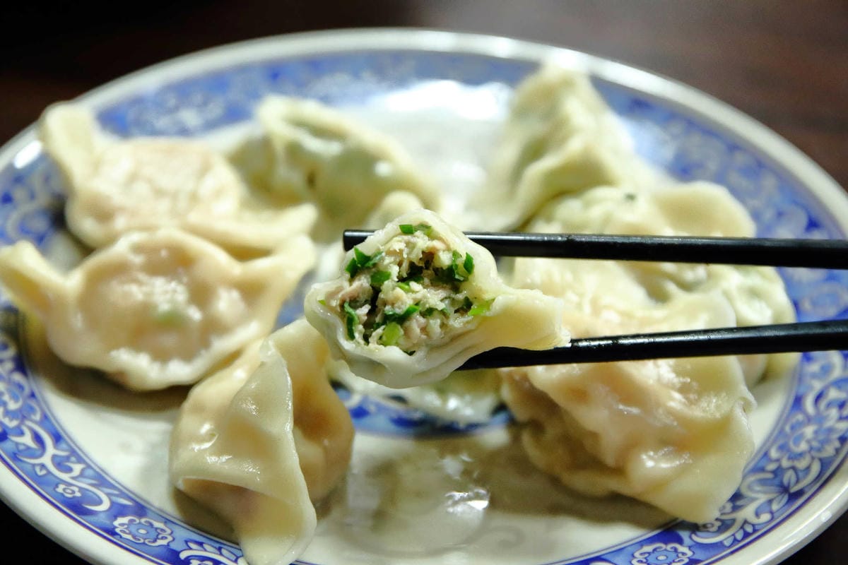 【食。新莊】吠柴手作餃子〜史上最機車的水餃？內行人才知道的新莊美食新莊水餃，每日手工現包限量，吃過一次就回不去了！(已歇業)