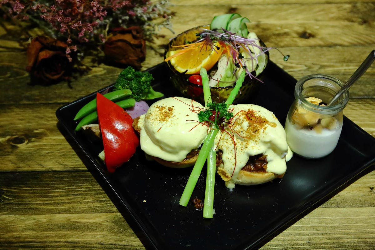 【食。桃園】Mumu小倫敦〜隱身住宅區的英倫風早午餐，餐點好吃，帶毛小孩來這文青一下！(已歇業)