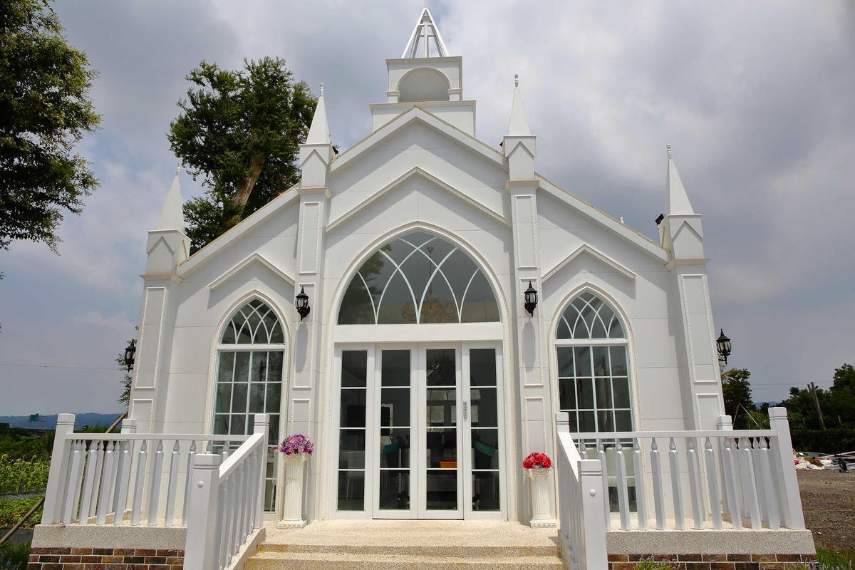 【遊。彰化】琉璃仙境〜彰化一日遊行程推薦。婚紗外拍景點、婚禮攝影夢幻莊園,專為拍美美照設計