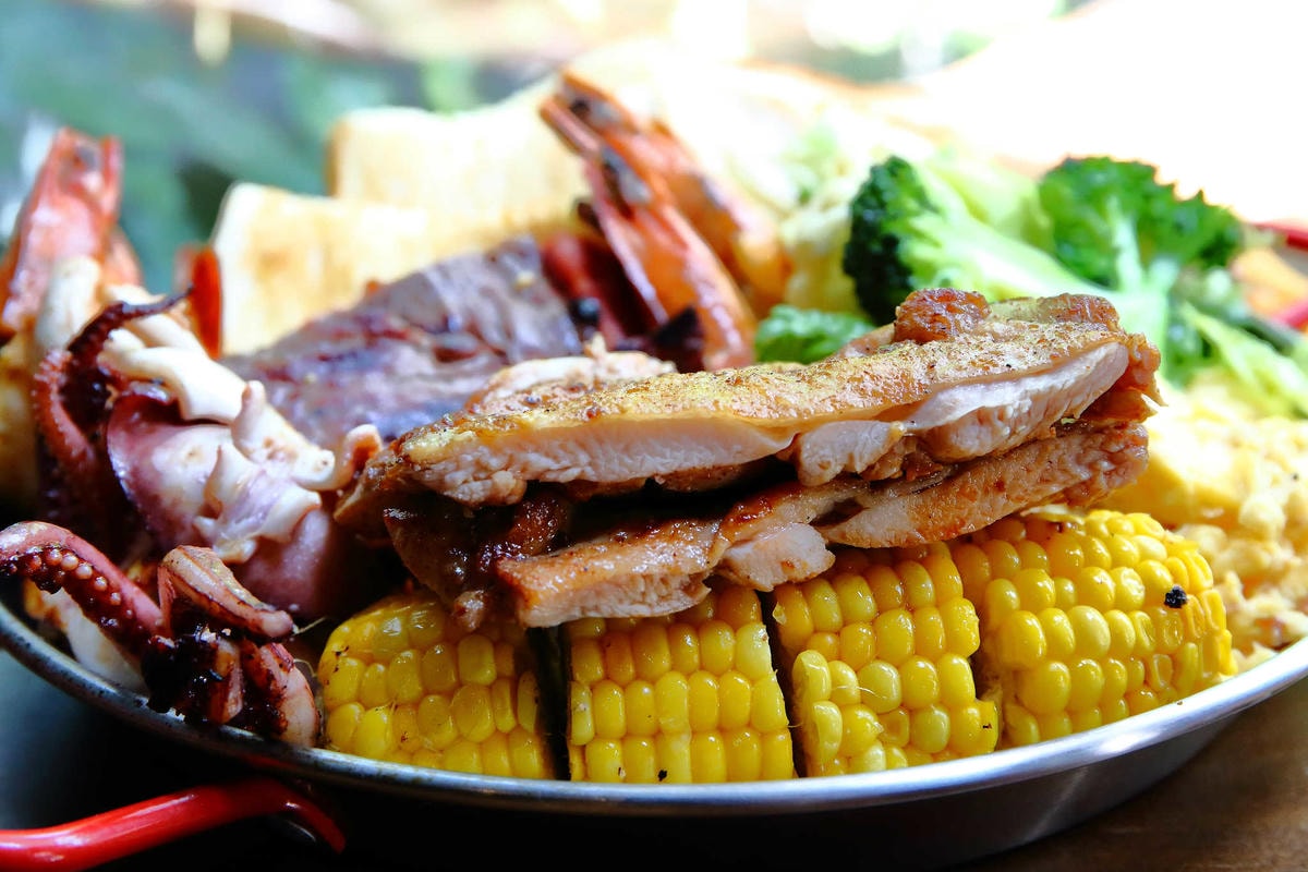 【食。台中】法月當代料理〜地表最強早餐!早餐吃龍蝦就是威!獨家口味、令人驚豔的浮誇早午餐,只要400多元耶!