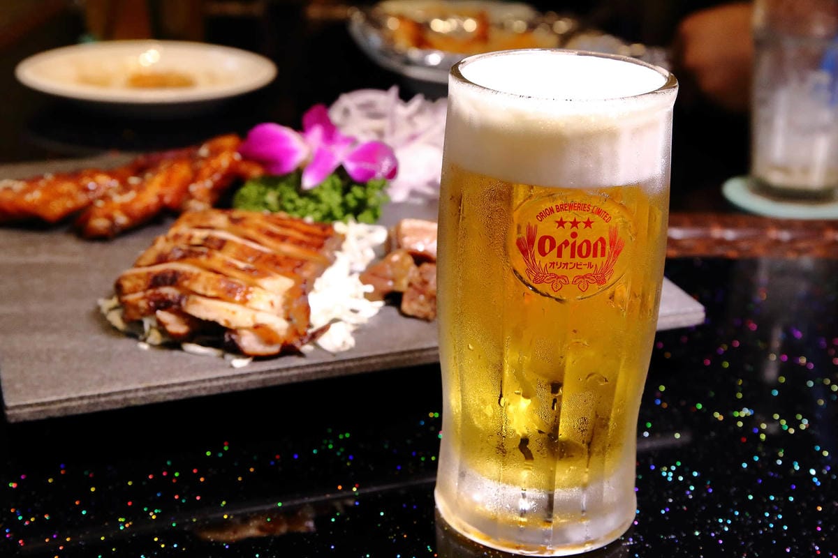 【食。內湖】東湖心時代美食廣場（燒烤霸）〜全新美食商場！特色小吃美食一次收集，露天燒烤+駐唱歌手，朋友齊聚厚答啦！