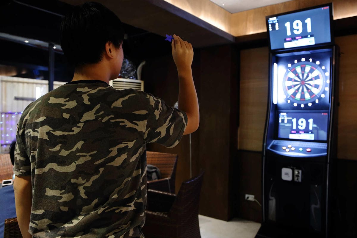 【食。內湖】東湖心時代美食廣場（燒烤霸）〜全新美食商場！特色小吃美食一次收集，露天燒烤+駐唱歌手，朋友齊聚厚答啦！